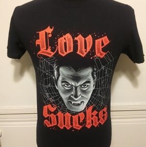 Dracula Love Sucks Shirt New Small